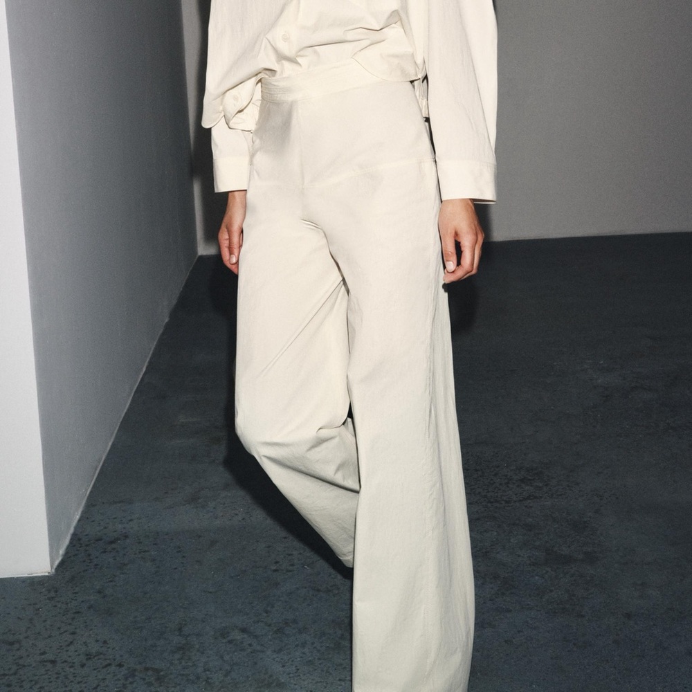 Zara NWT ZW COLLECTION off white back zip pants